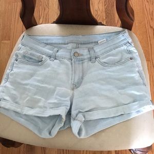 Old navy boyfriend shorts